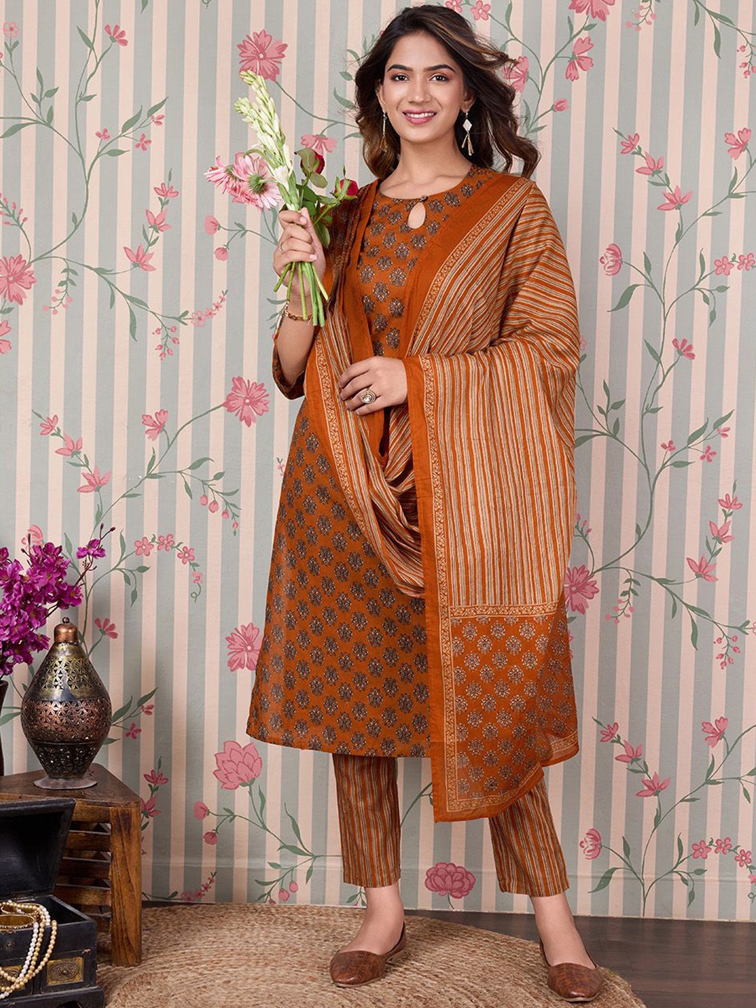 

Ode by House of Pataudi Ethnic Motifs Printed Pure Cotton Kurta with Trousers & Dupatta, Orange