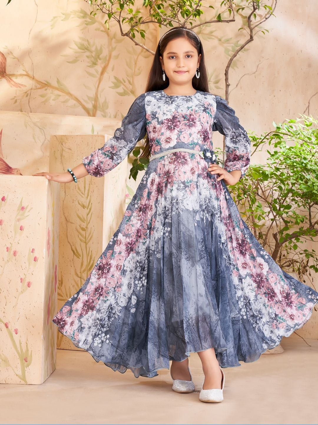 

Aarika Floral Print Georgette Maxi Dress, Grey