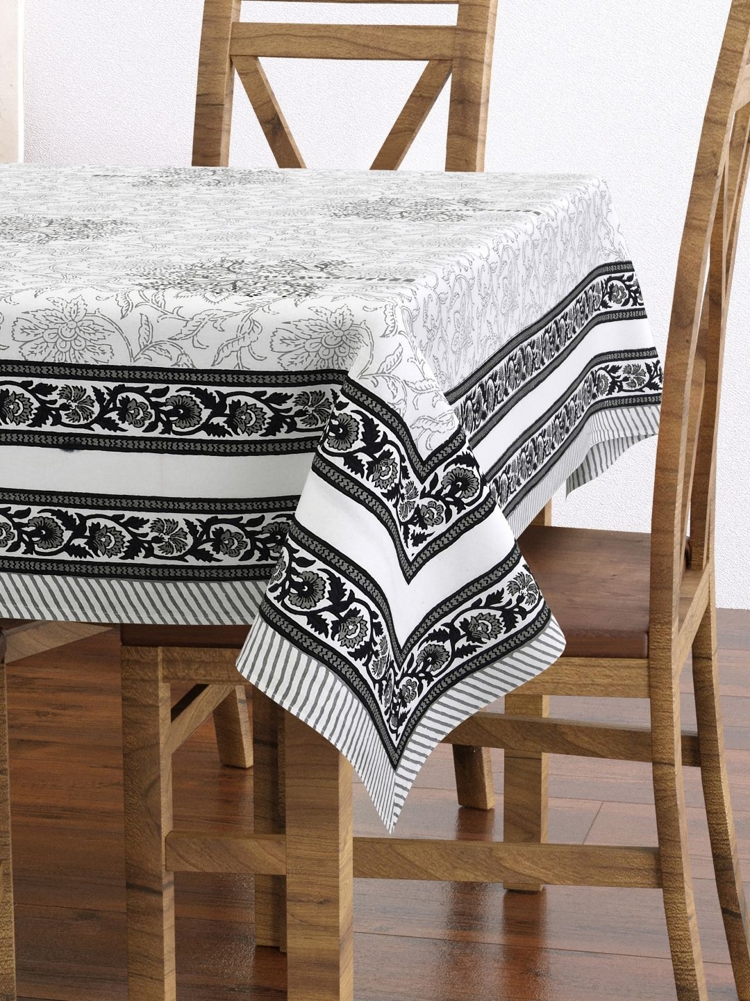 

BLOCKS OF INDIA White Floral Cotton Rectangle 6-Seater Table Cover