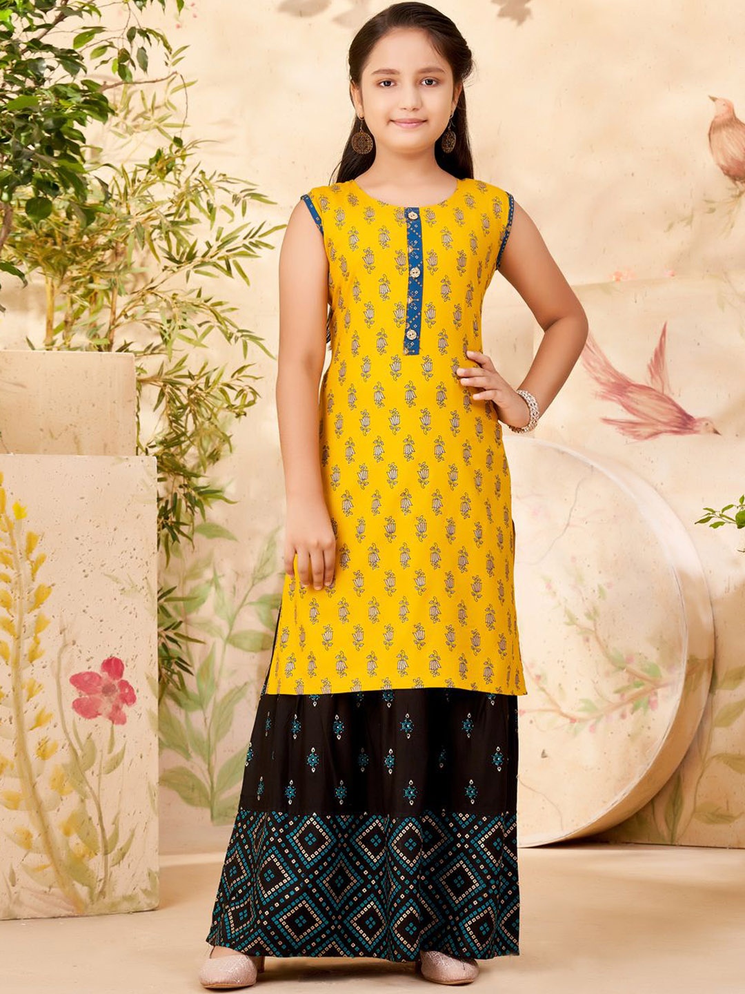 

BAESD Girls Floral Printed Sleeveless A-Line Kurta, Yellow