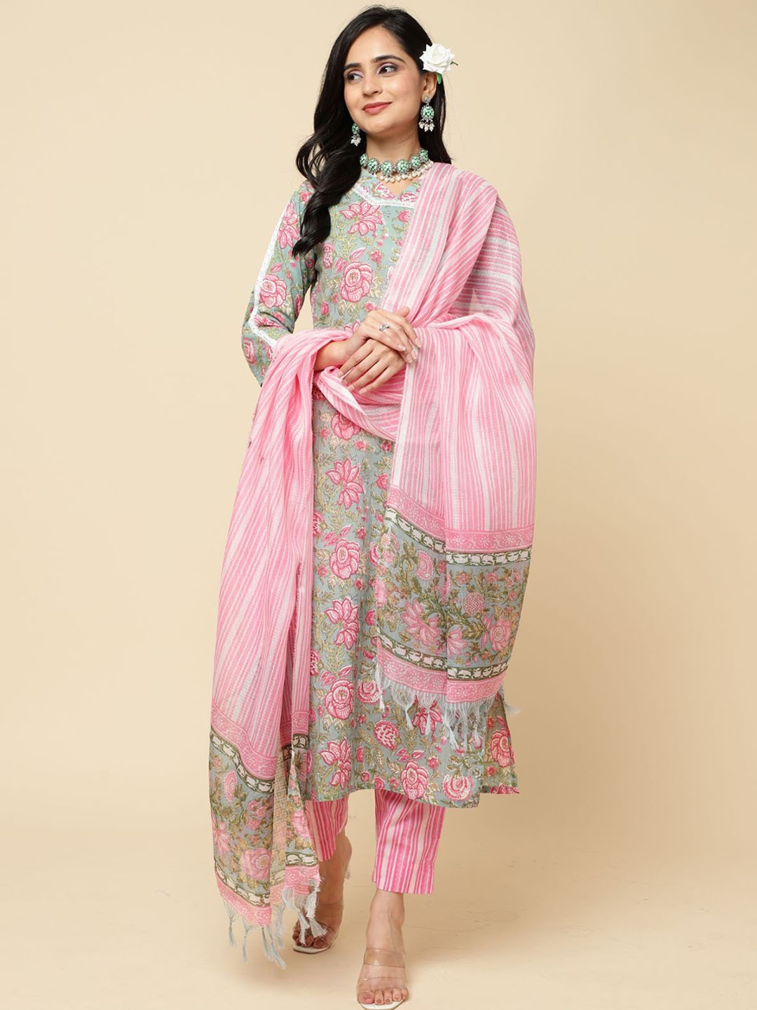 

ODETTE Floral Printed Regular Kurta with Trousers & Dupatta, Pink