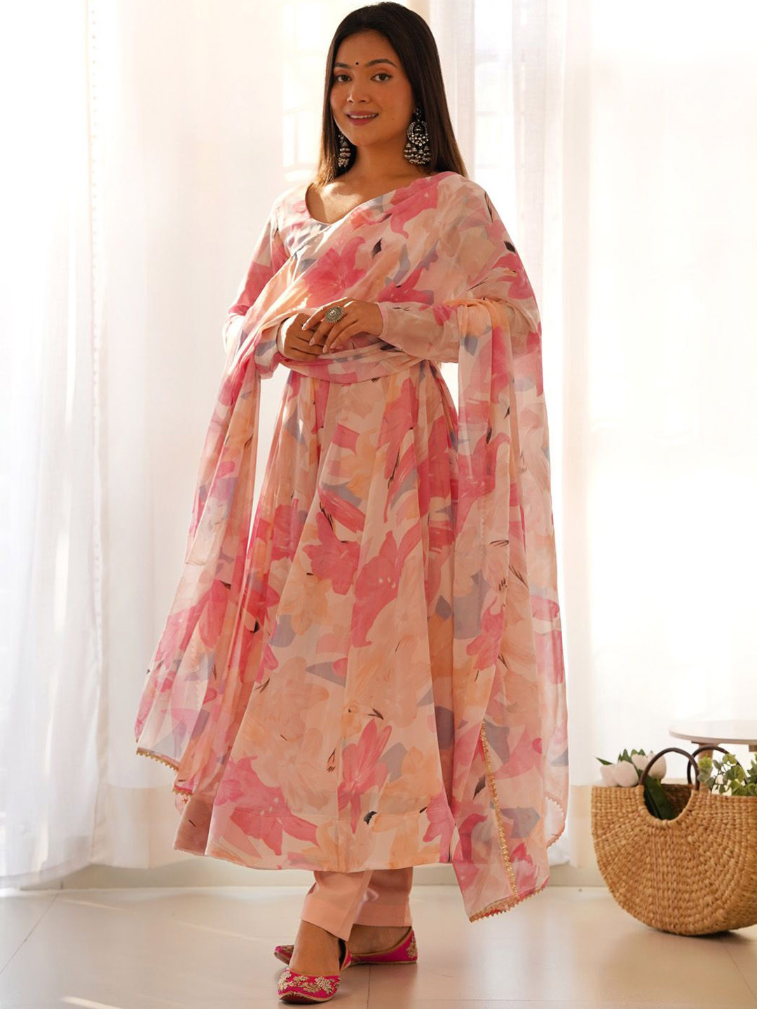 

JATRIQQ Floral Printed Anarkali Pure Foe Georgette Kurta with Trousers & Dupatta, Peach