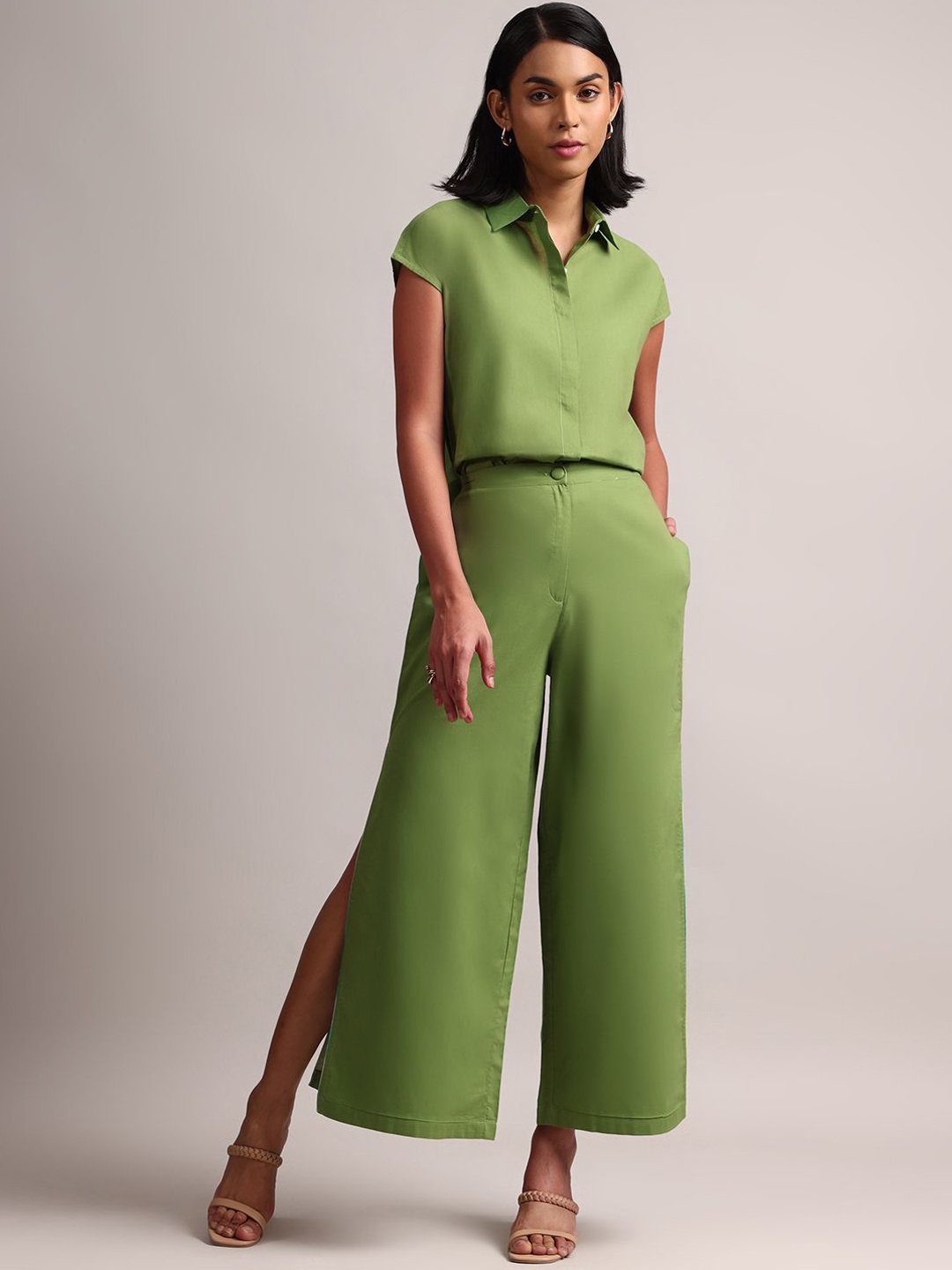

Zaccai Women's Green Cotton Solid Shirt Style Co-Ord Set
