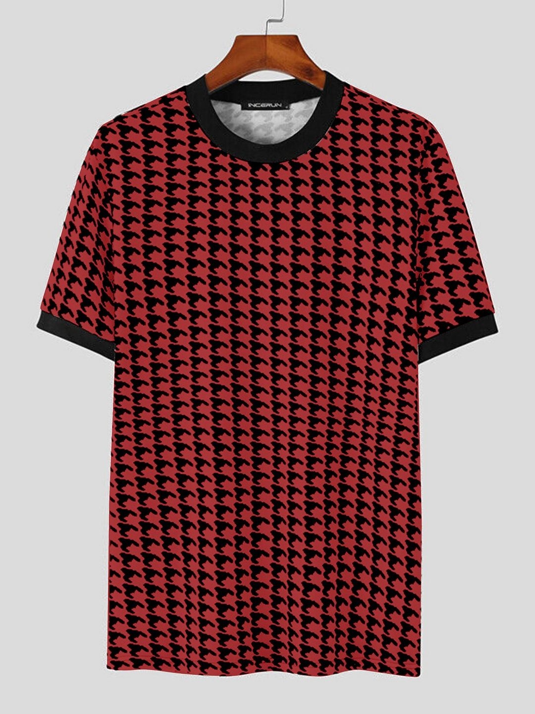 

HAPPY KHAJANA Men Printed Round Neck T-shirt, Red