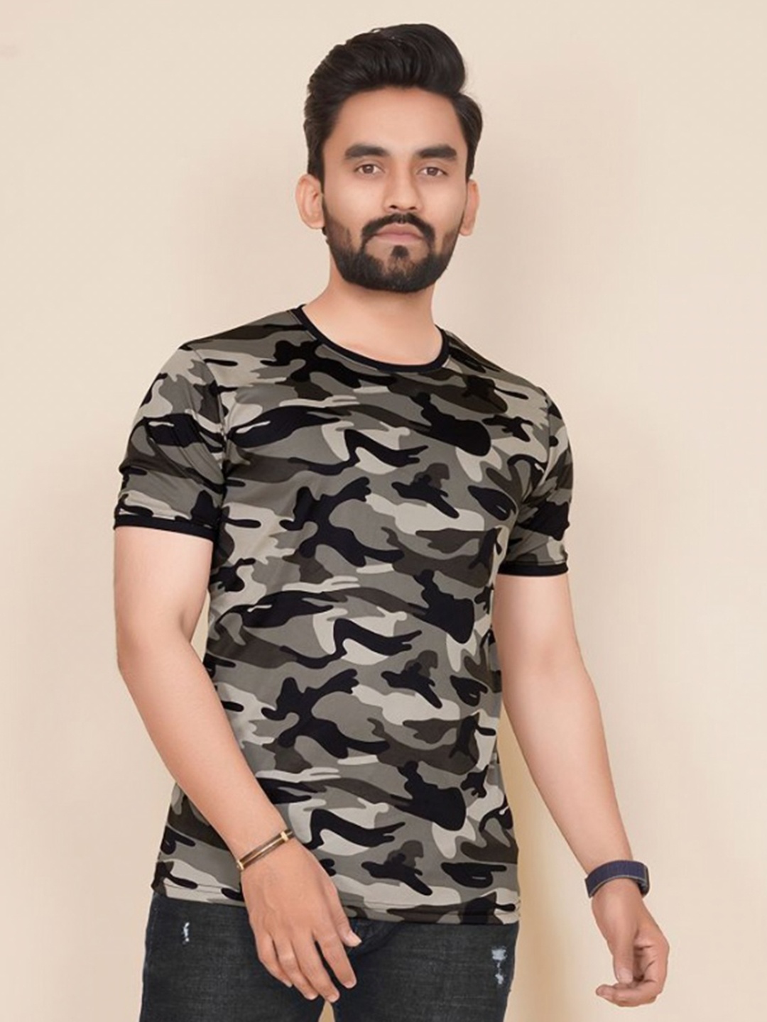 

HAPPY KHAJANA Men Camouflage Printed Round Neck Polyester T-Shirt, Green