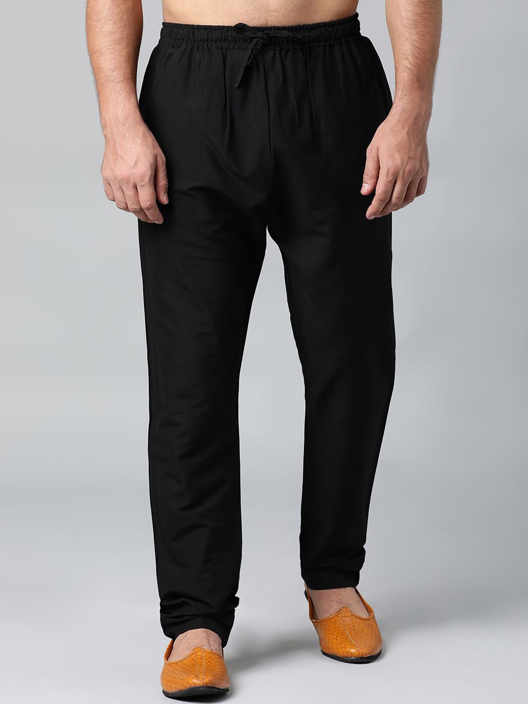 

TheEthnic.Co Men Mid-Rise Pyjamas, Black