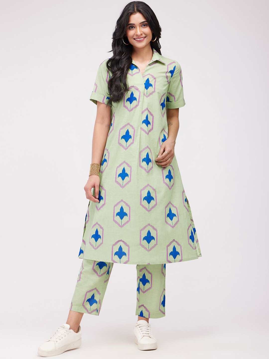 

Pink Fort Floral Printed Pure Cotton A-Line Kurta With Trousers, Green