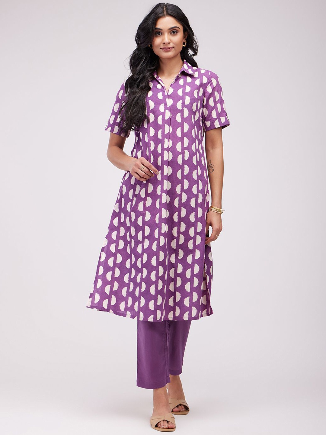 

Pink Fort Geometric Printed Pure Cotton Shirt Collar A-Line Kurta With Trousers, Purple