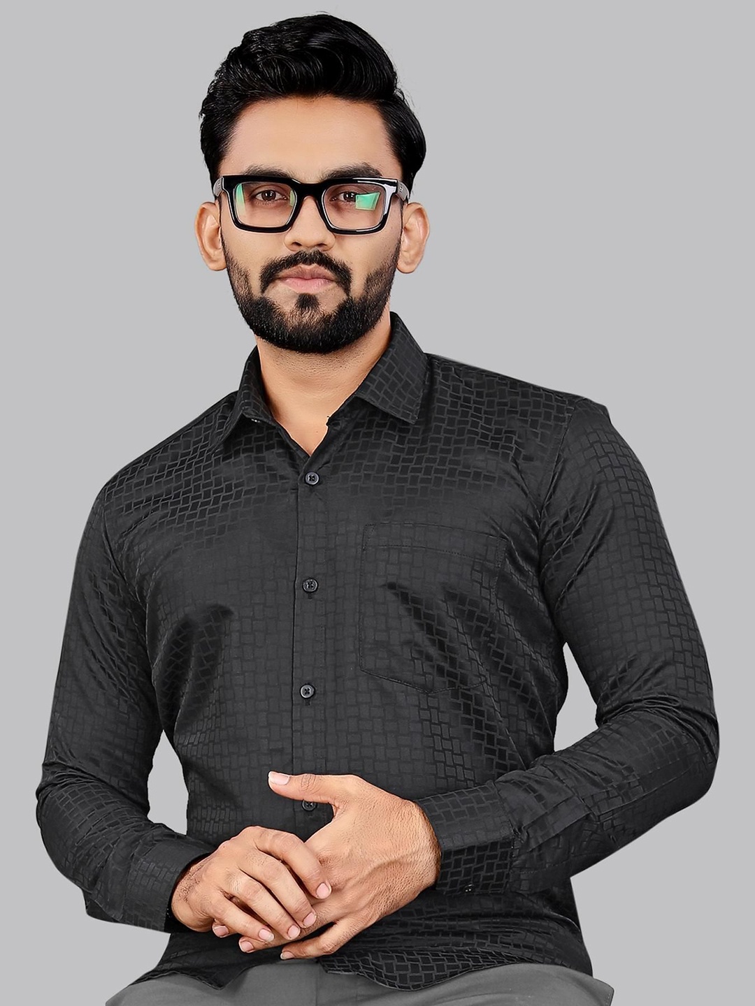 

ADWYN PETER Men New Checked Spread Collar Casual Shirt, Black