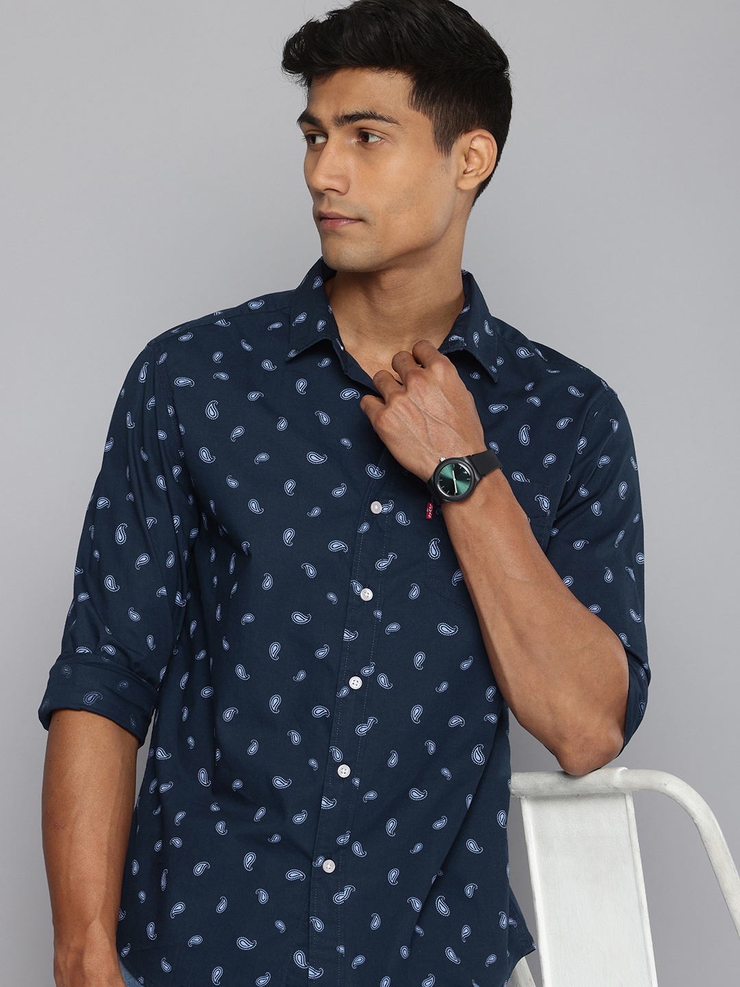 

Levis Pure Cotton Slim Fit Ethnic Motifs Printed Casual Shirt, Navy blue