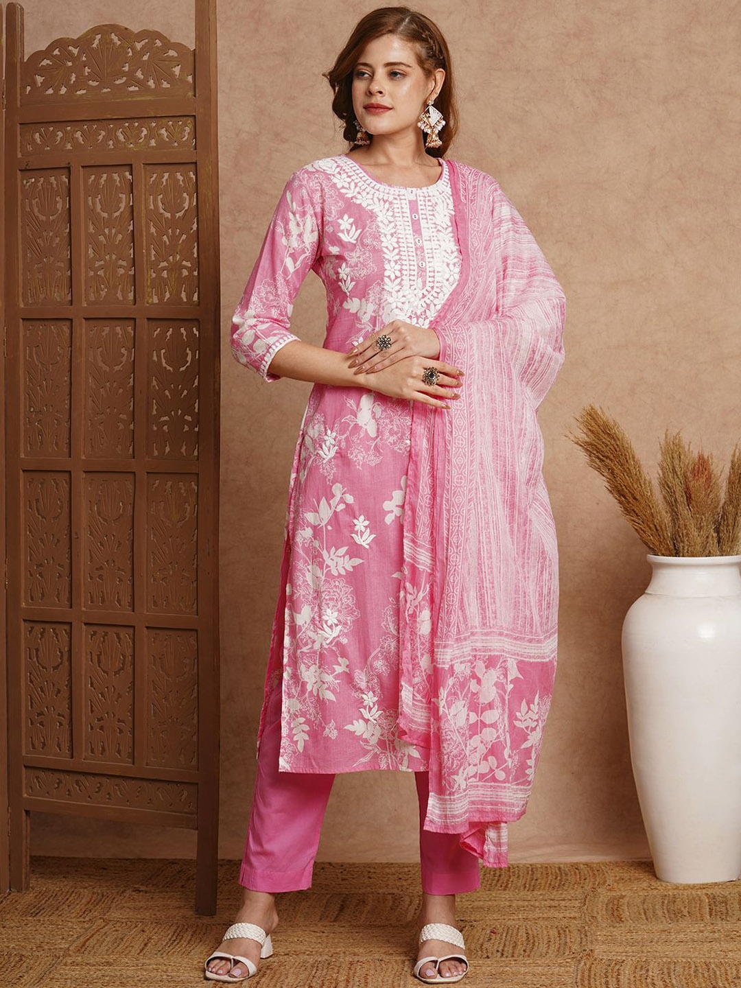 

FASHOR Floral Printed Chikankari Pure Cotton Kurta With Trousers & Dupatta, Pink