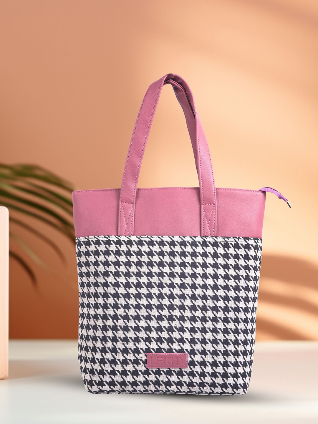 

LEKHX Geometric Shopper Handheld Bag, Pink