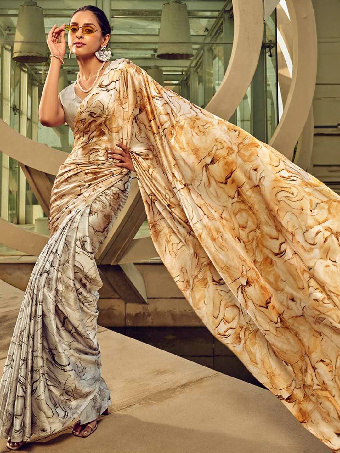 

Mitera Marble Print Saree with Blouse, Brown