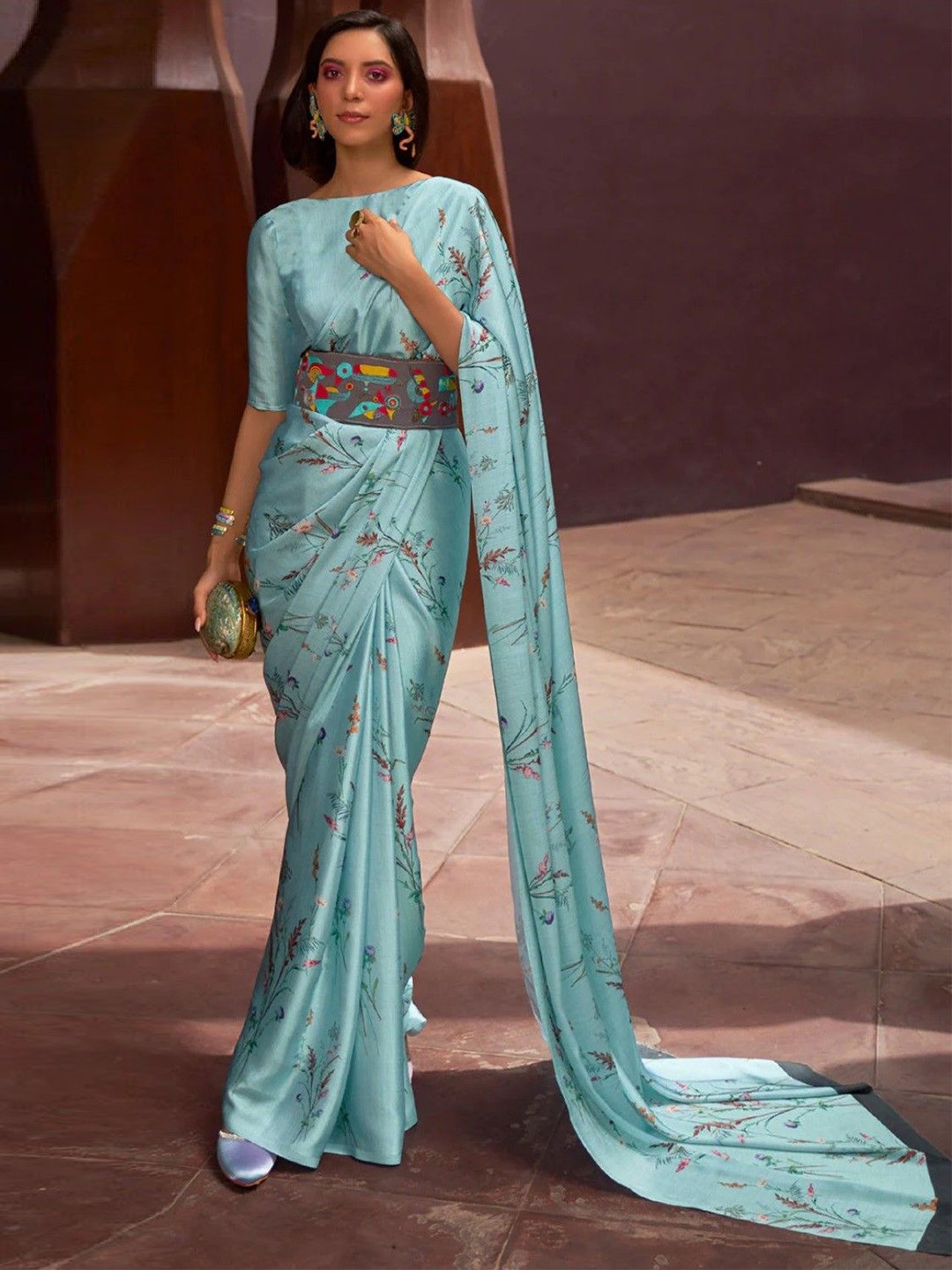 

Iris Floral Saree with Blouse, Blue