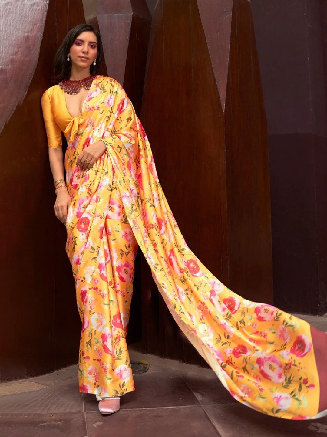 

Iris Floral Print Saree with Blouse, Yellow