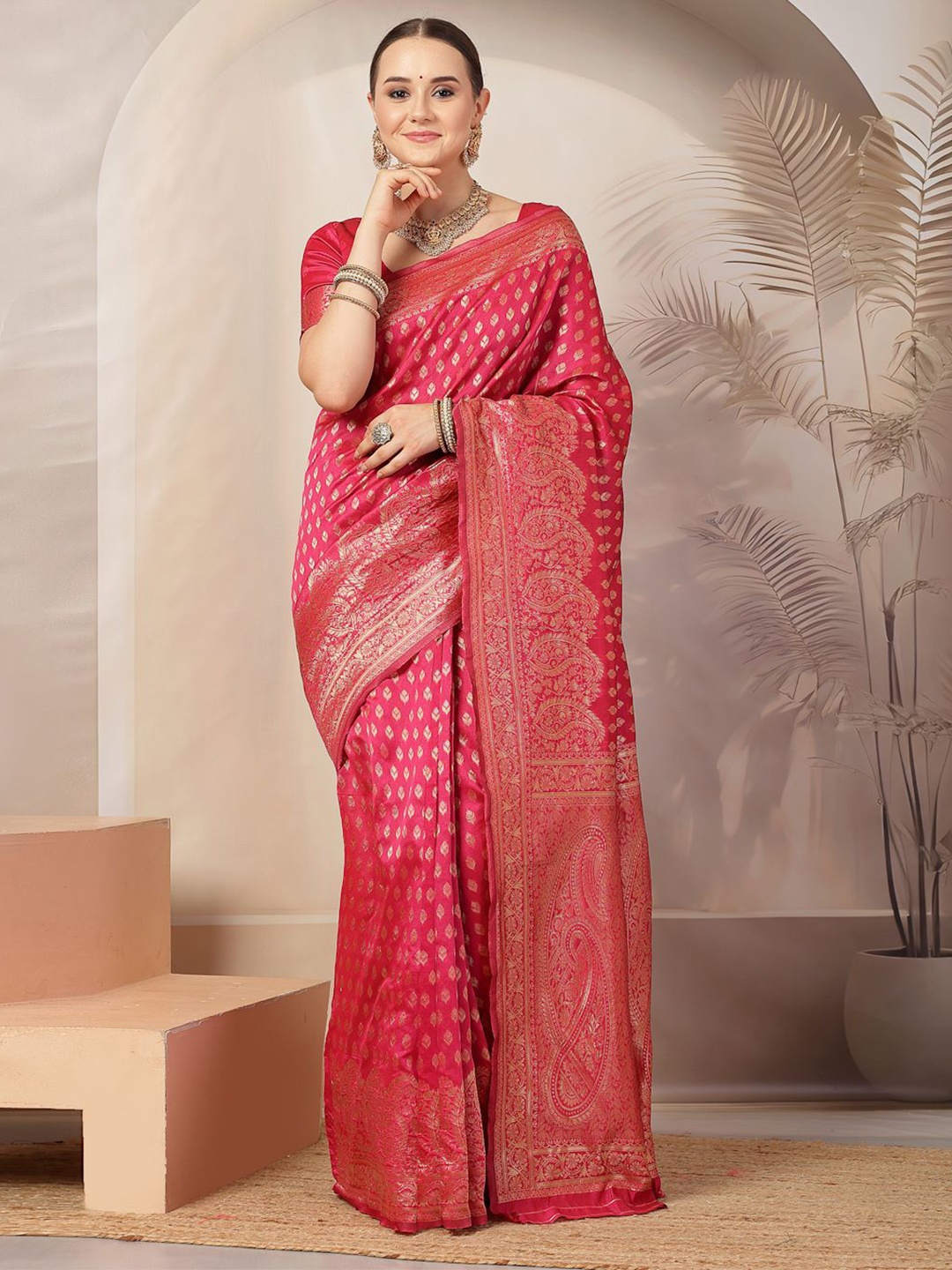 

Stylum Ethnic Motifs Zari Woven Banarasi Saree, Pink