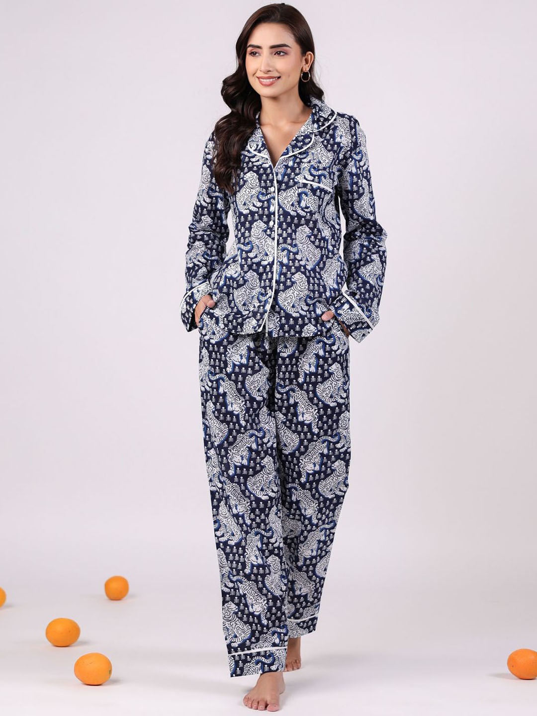 

SANSKRUTIHOMES Women Printed Cotton Night suit, Navy blue