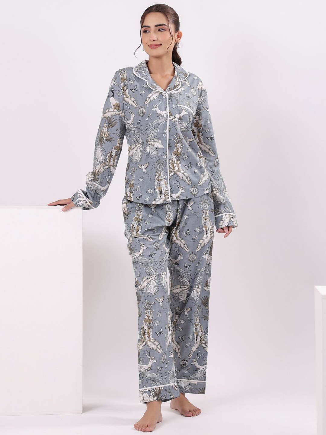 

SANSKRUTIHOMES Women Printed Pure Cotton Night suit, Grey
