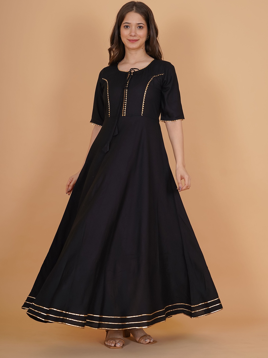 

INDIANIC Women Round Neck Maxi Dress, Black