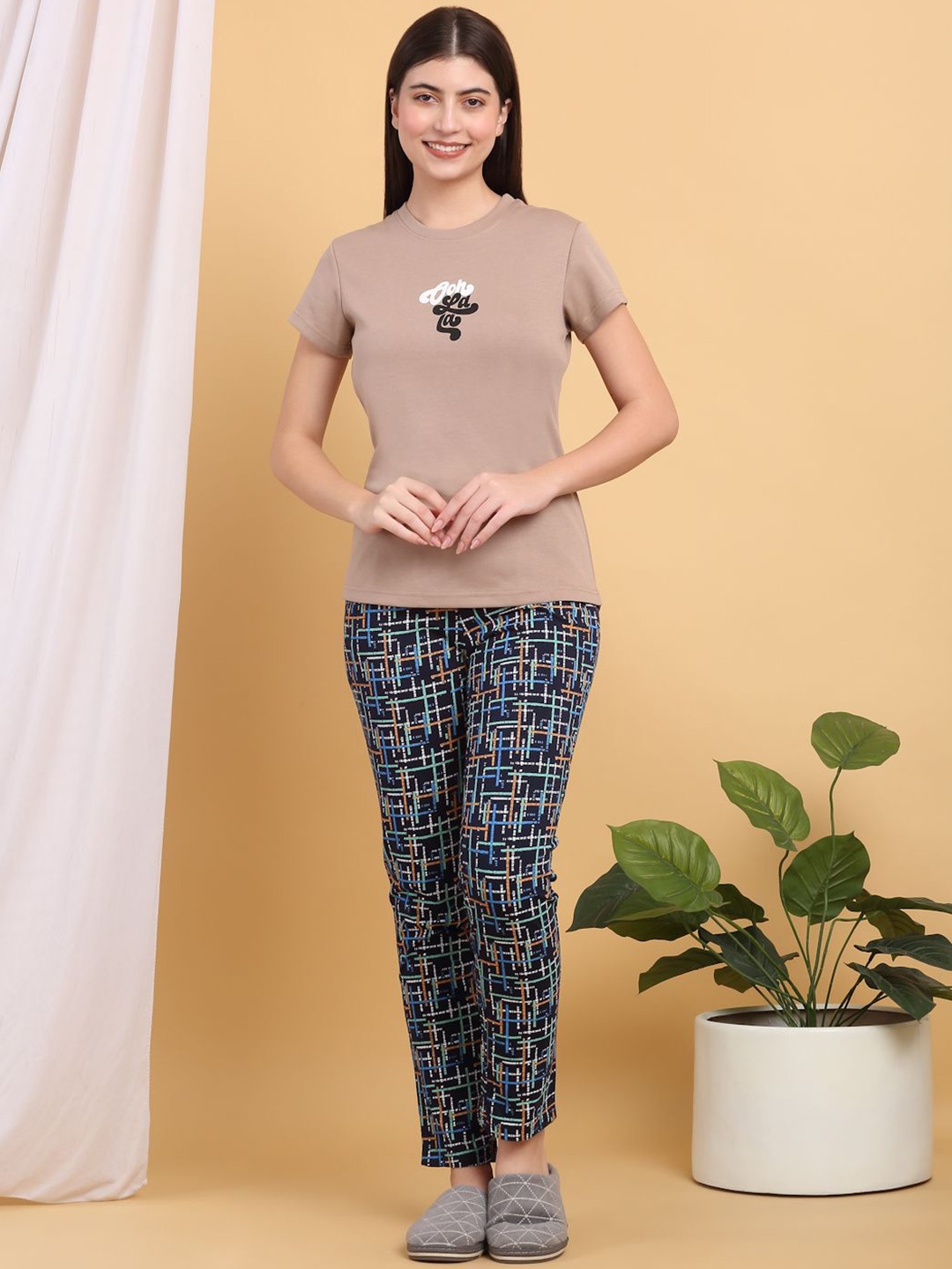 

Sweet Dreams Women Night suit, Blue