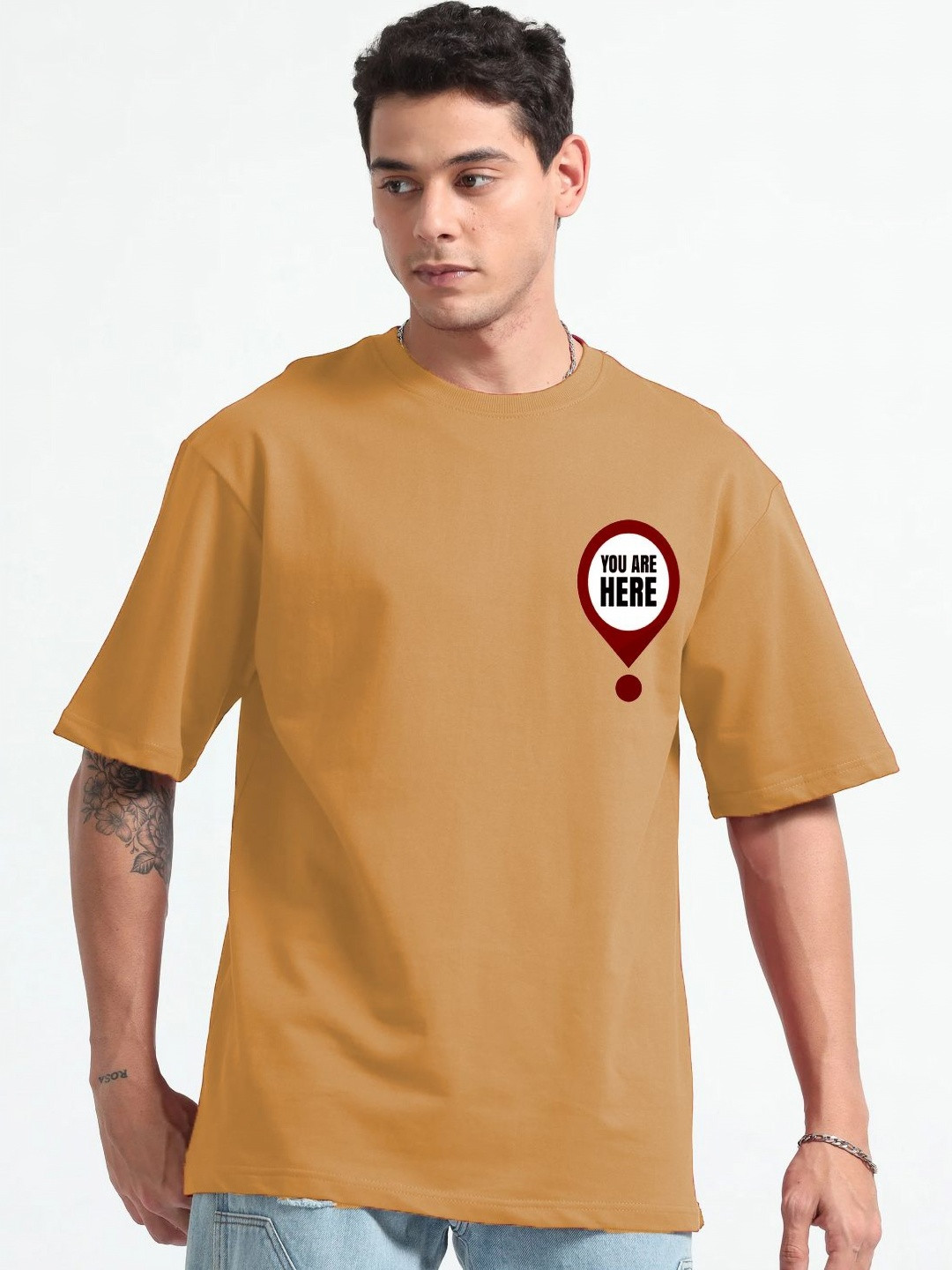 

CLAFOUTIS Men Typography Applique T-shirt, Yellow