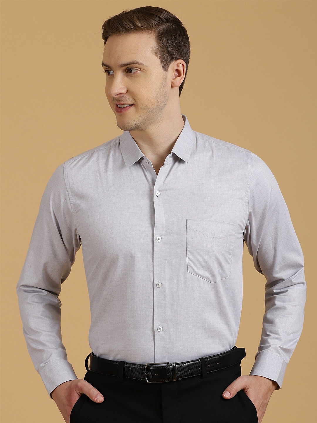 

Gavin Paris Men Classic Solid Spread Collar Formal Shirt, Grey