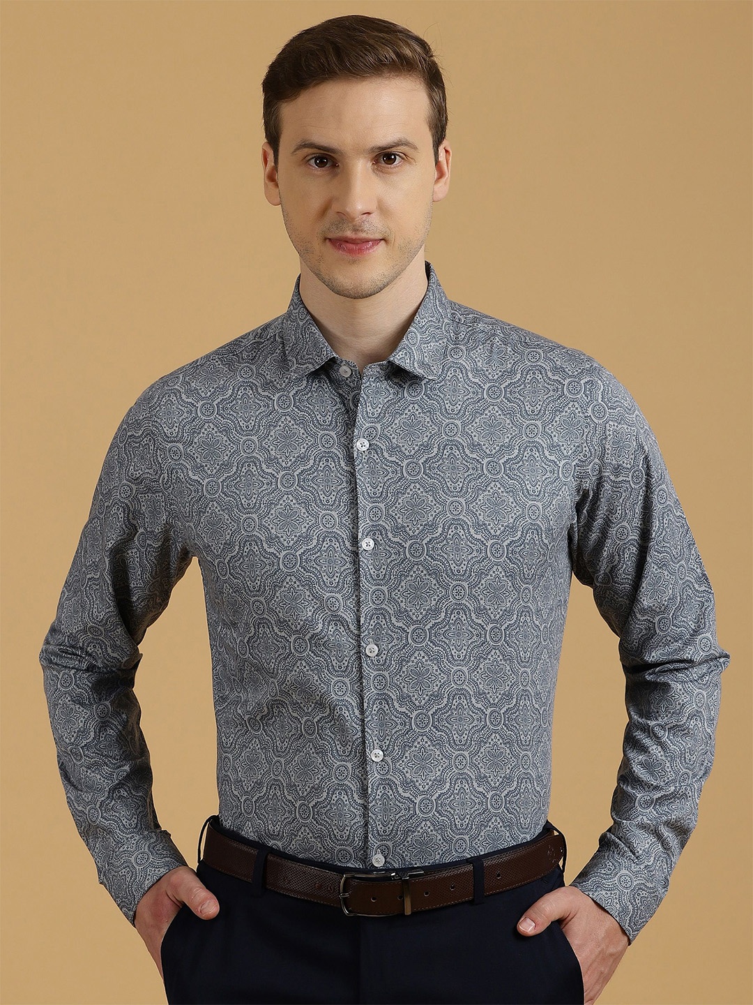 

Gavin Paris Men Classic Ethnic Printed Spread Collar Semiformal Shirt, Grey