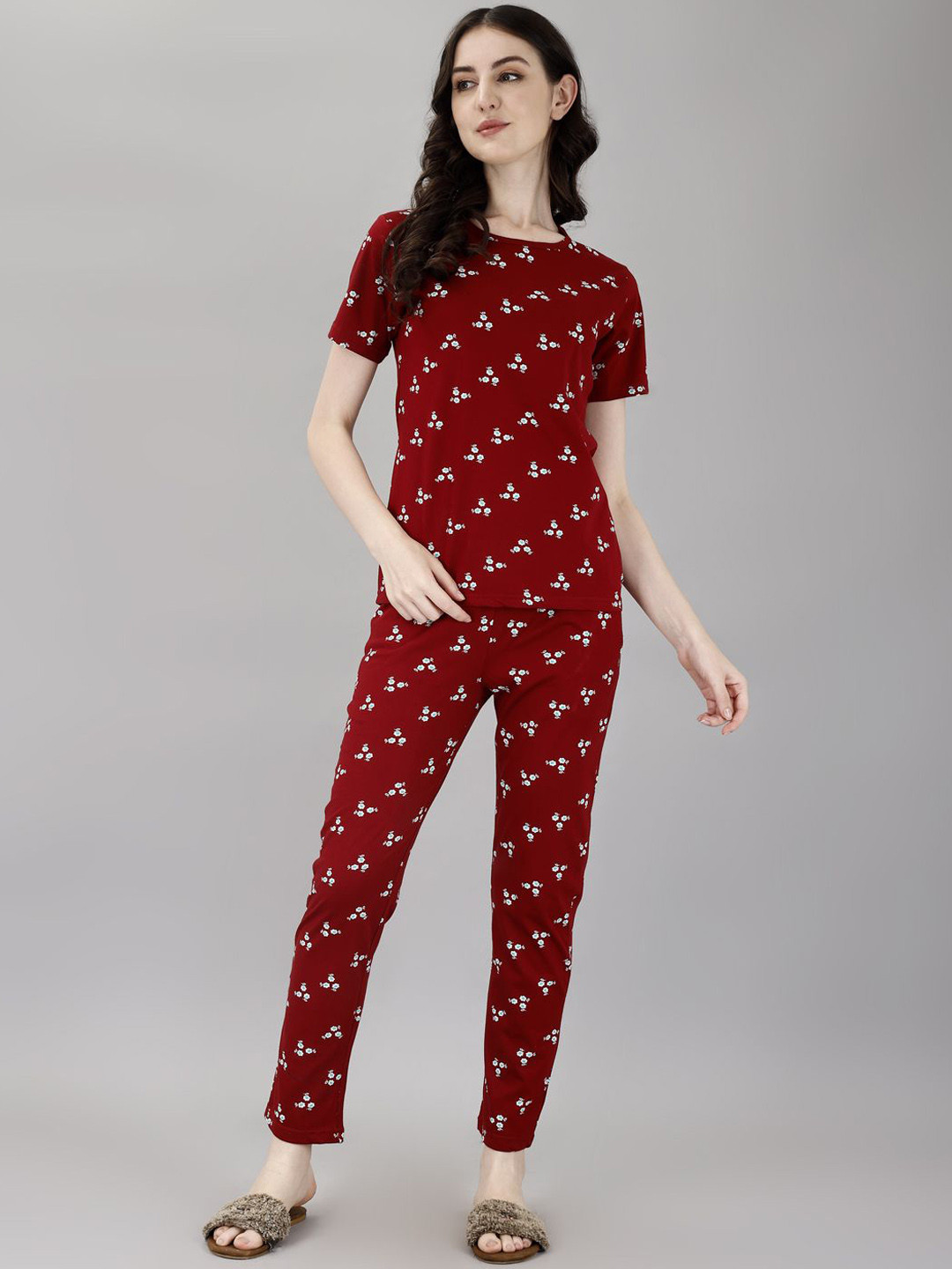 

Smarty Pants Women Floral Printed Cotton Night suit, Maroon