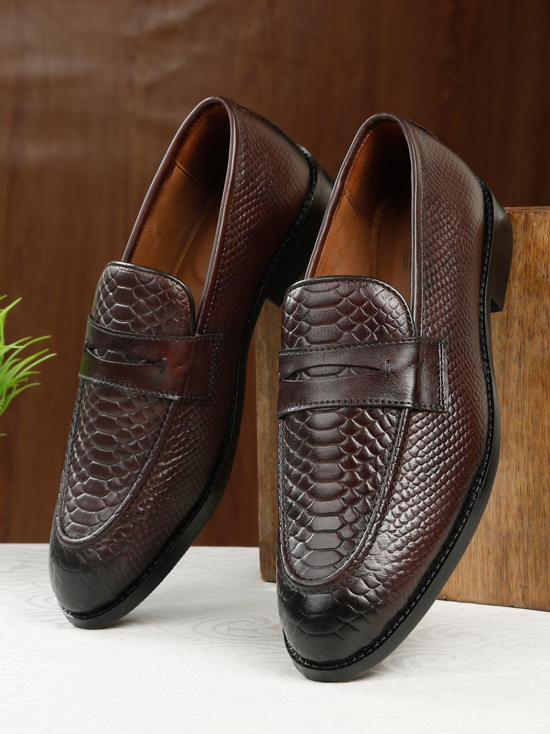 

Teakwood Leathers Men Textured Leather Formal Loafers, Brown