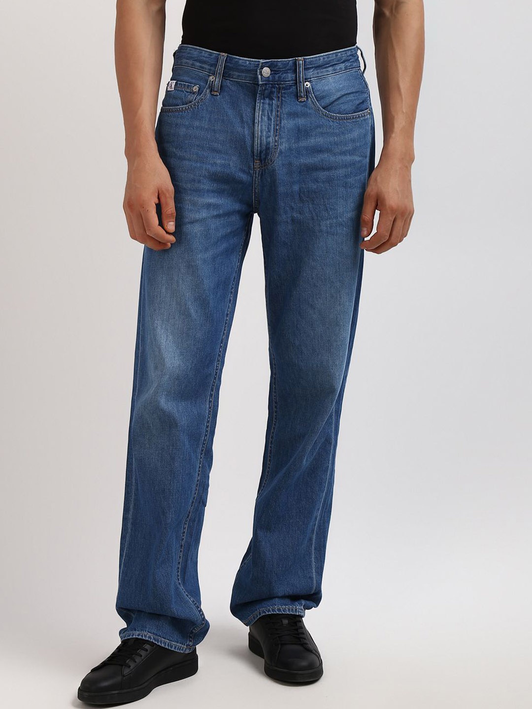 

Calvin Klein Men Straight Fit Light Fade Jeans, Blue