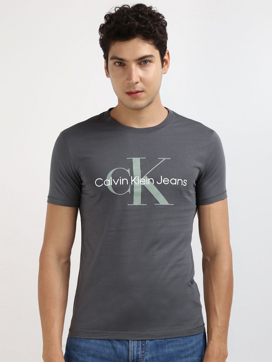 Calvin Klein Men Solid Round Neck Cotton T-shirt, Grey