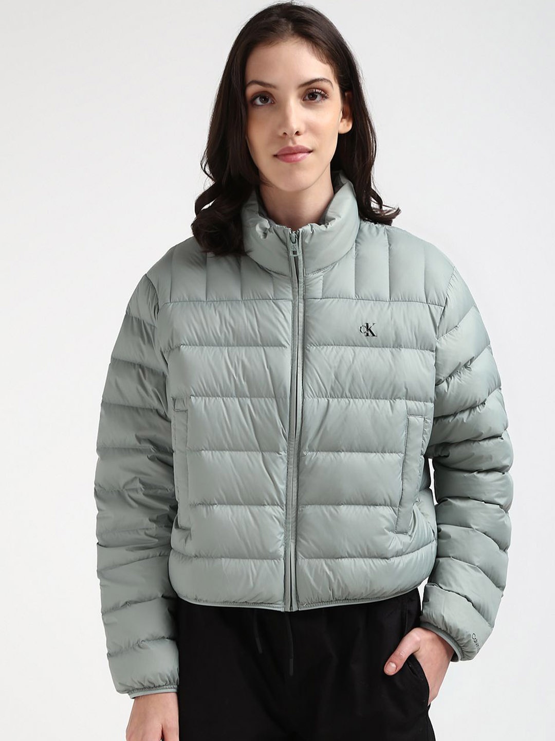 

Calvin Klein Jeans Women Puffer Jacket with Patchwork, Grey