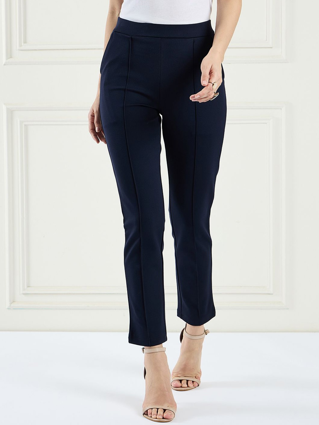 

MAGRE Women Relaxed Straight Fit Trousers, Blue