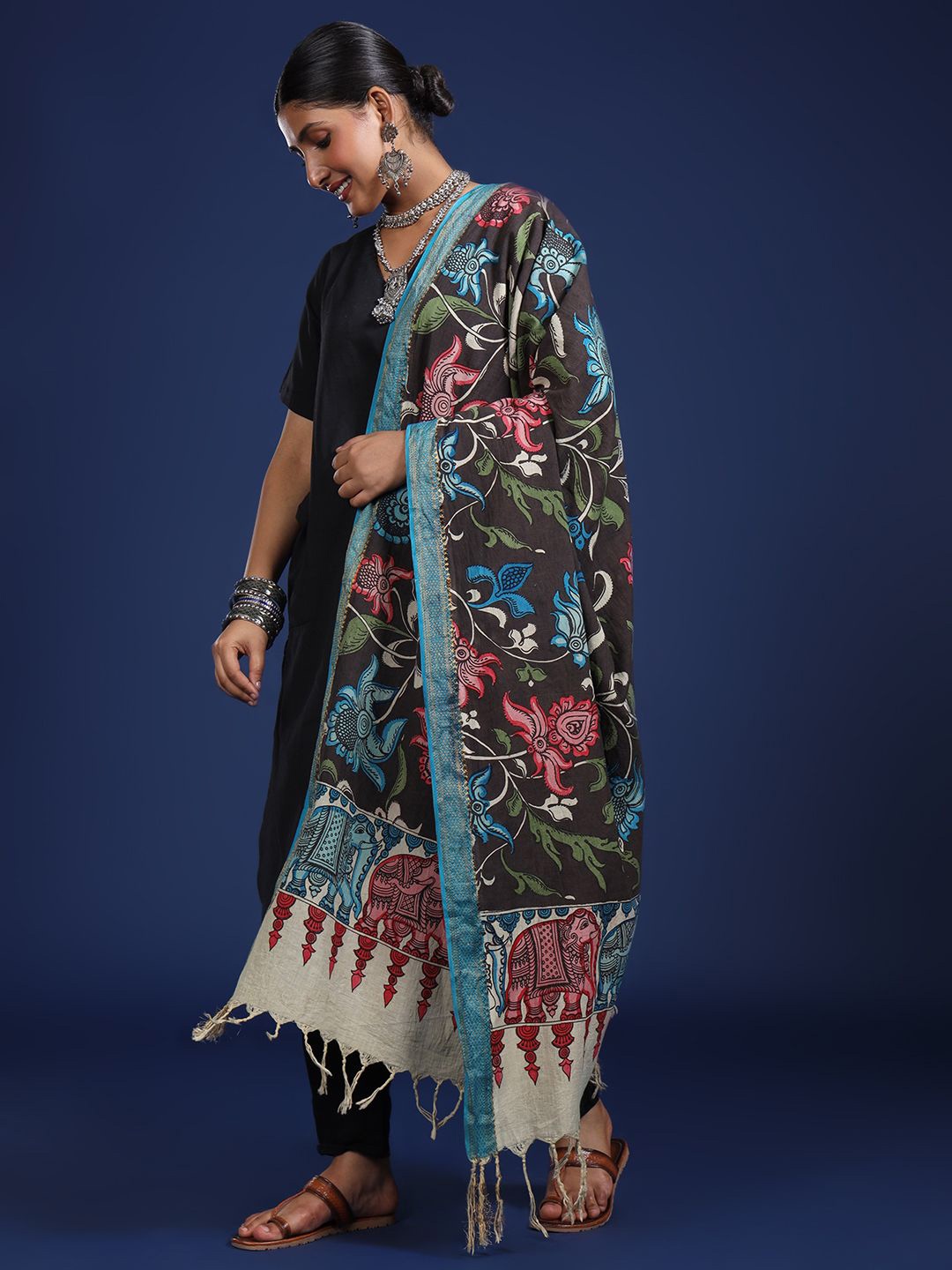 

Taavi Hand Painted Kalamkari Cotton Dupatta for Women, Black