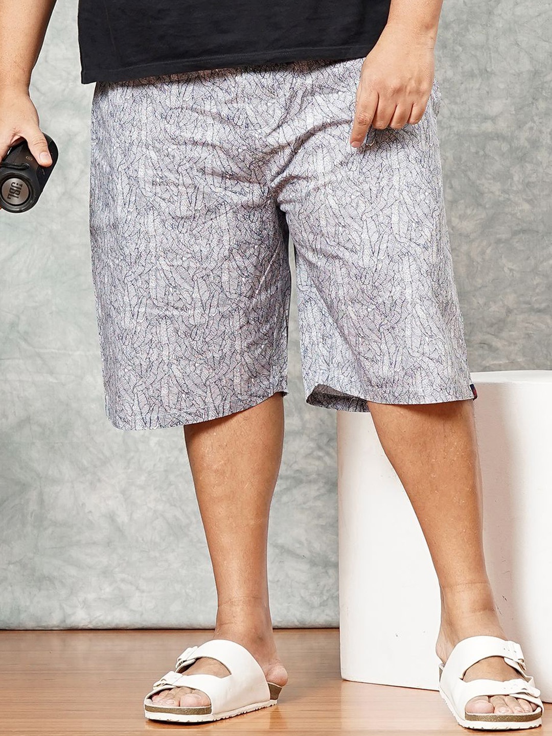 

Hardsoda by The Indian Garage CoPlus Size Men Printed Shorts, Navy blue