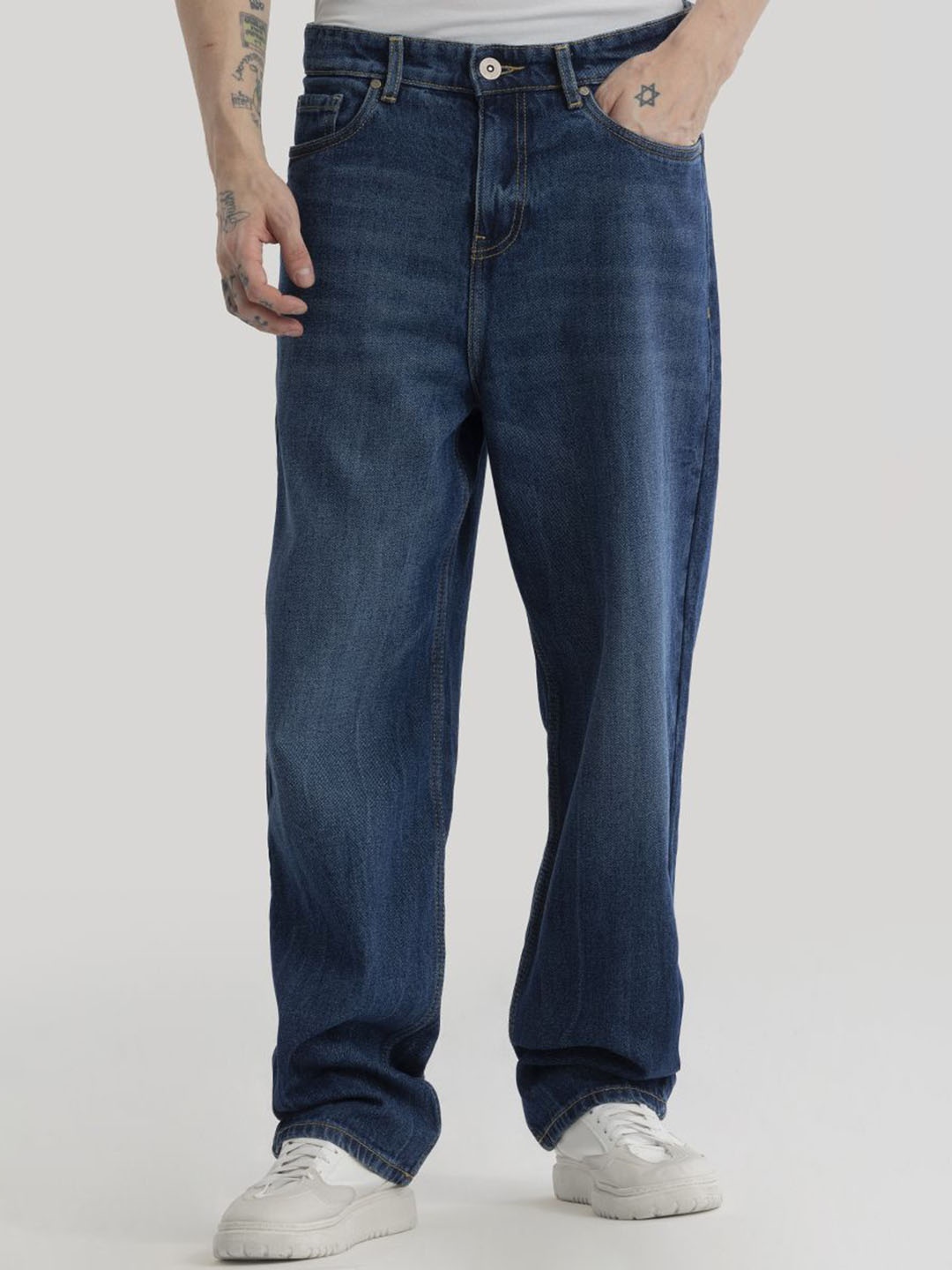 

Snitch Men Comfort Relaxed Fit Light Fade Stretchable Jeans, Blue