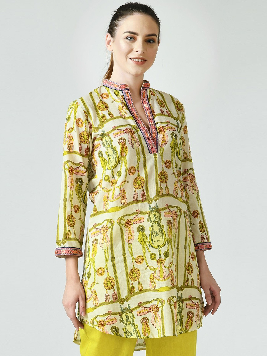 

Sini Lifestyle Women Printed Three-Quarter Sleeves V-Neck Tunic, Yellow