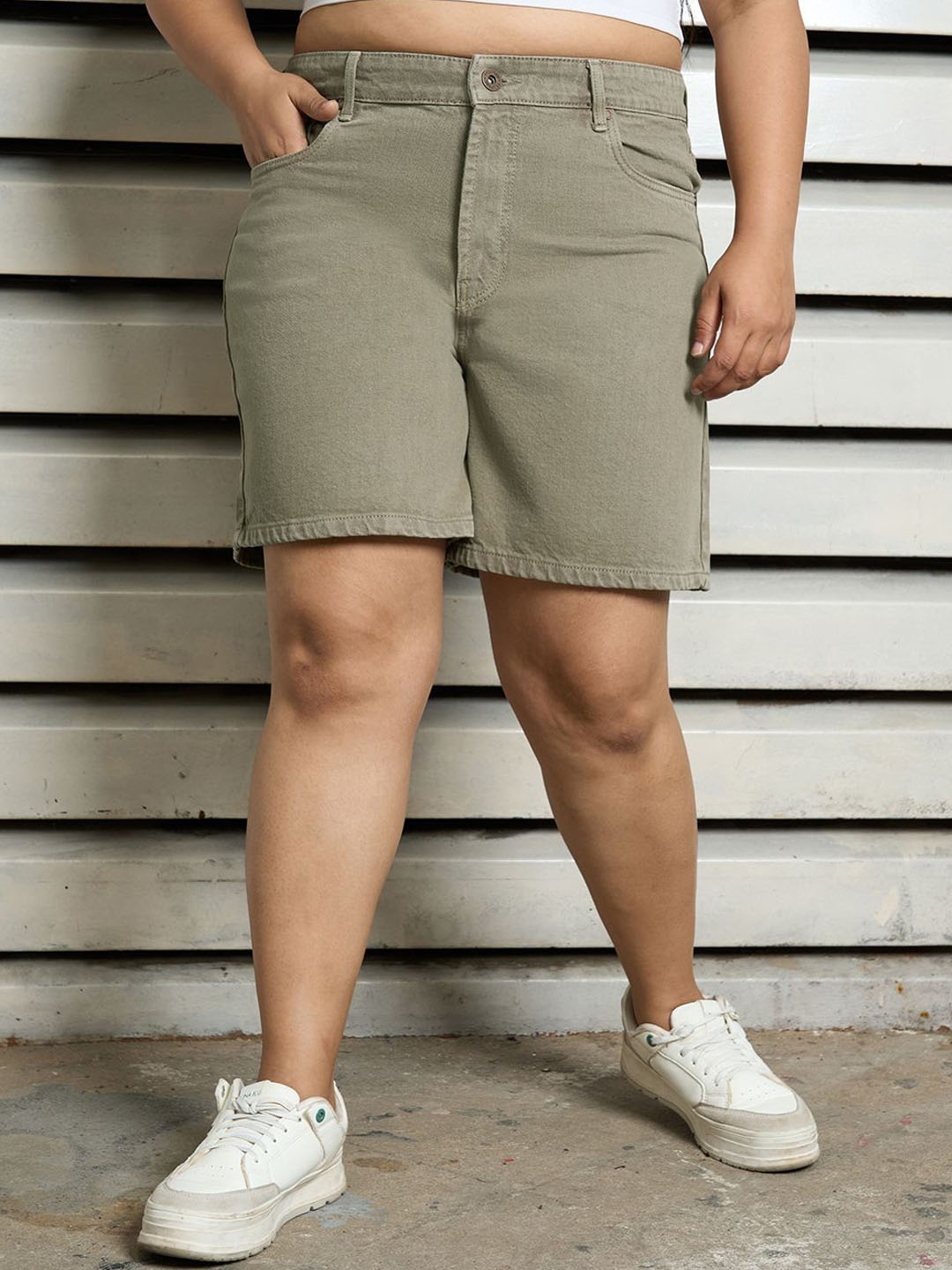 

Freeform by High Star Plus Size Women High-Rise boyfriend Shorts, Beige