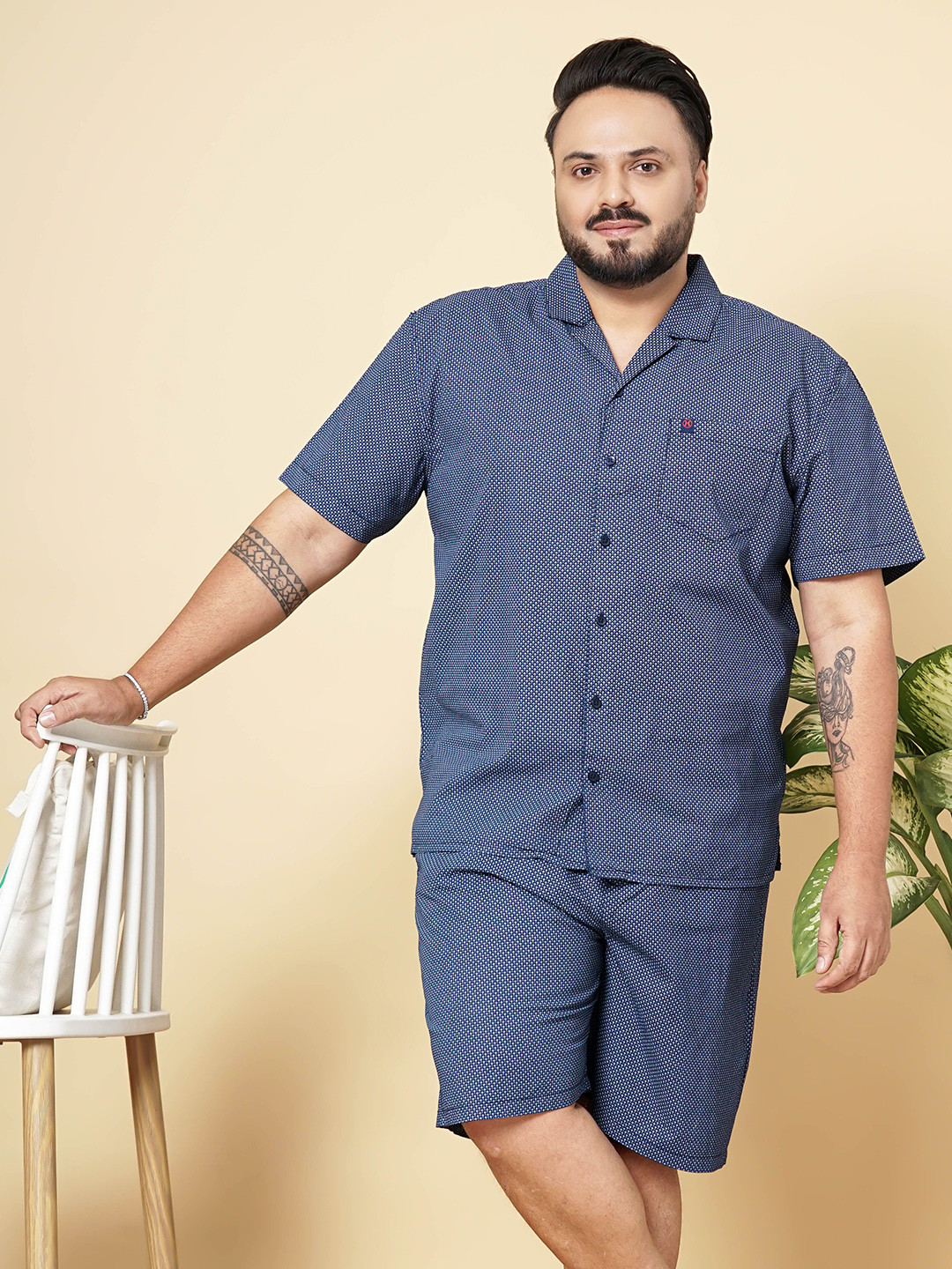 

HARDSODA Plus Size Printed Shirt & Shorts, Navy blue
