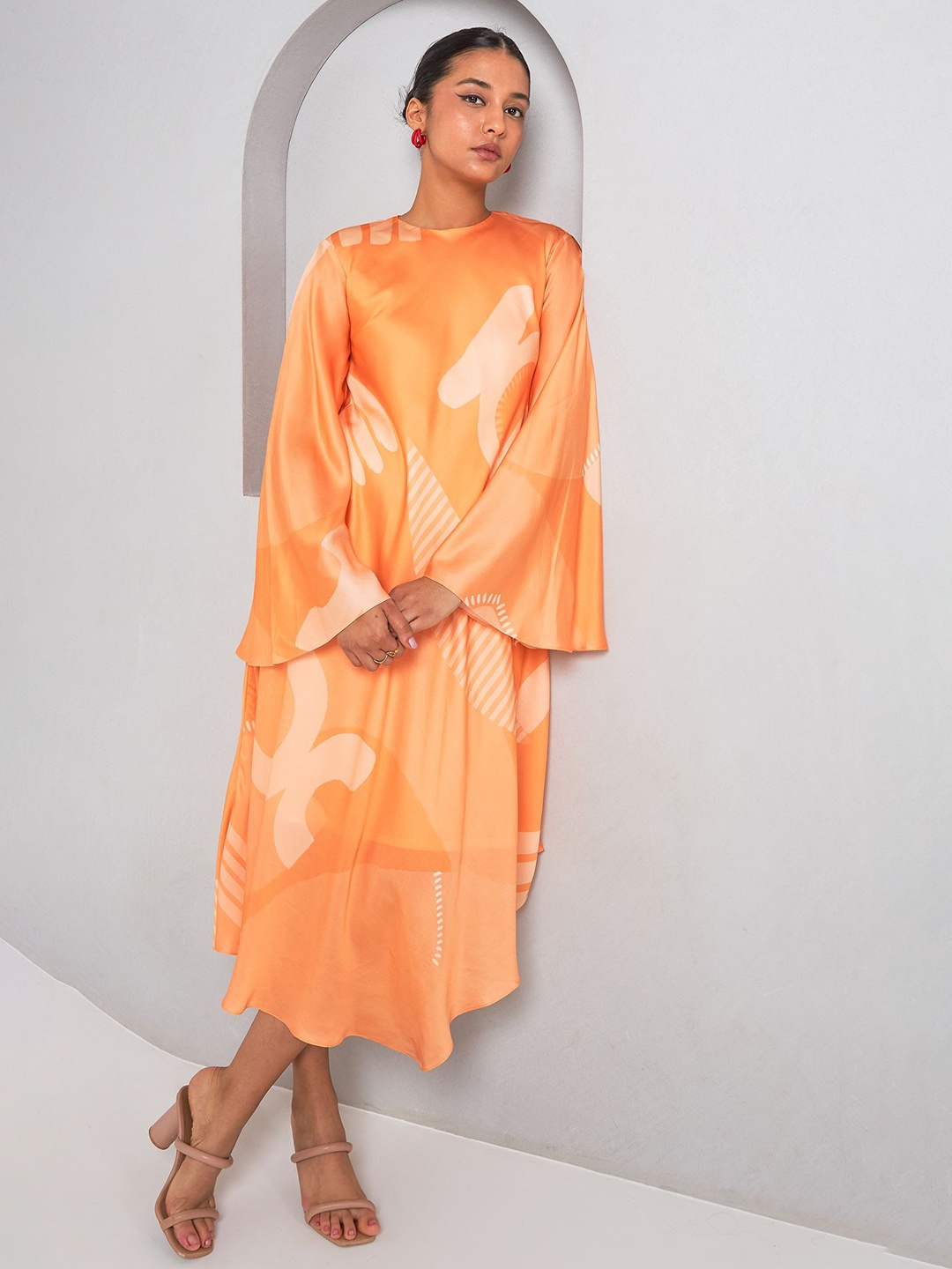 

Vedika M Women Abstract Print Flared Sleeve Satin A-Line Midi Dress, Orange