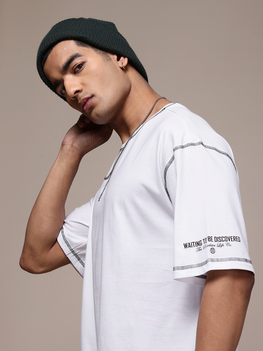 

The Roadster Lifestyle Co. Men Pure Cotton Relaxed Fit T-shirt, White