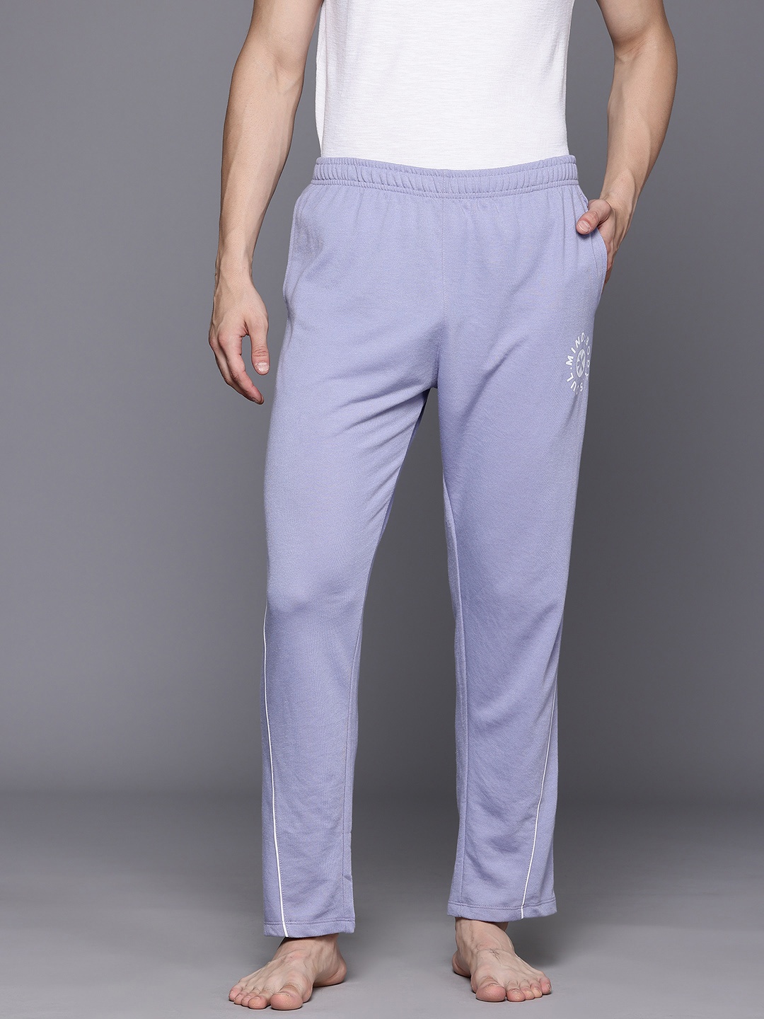 

HRX by Hrithik Roshan Men Regular Fit Yoga Track Pants, Lavender