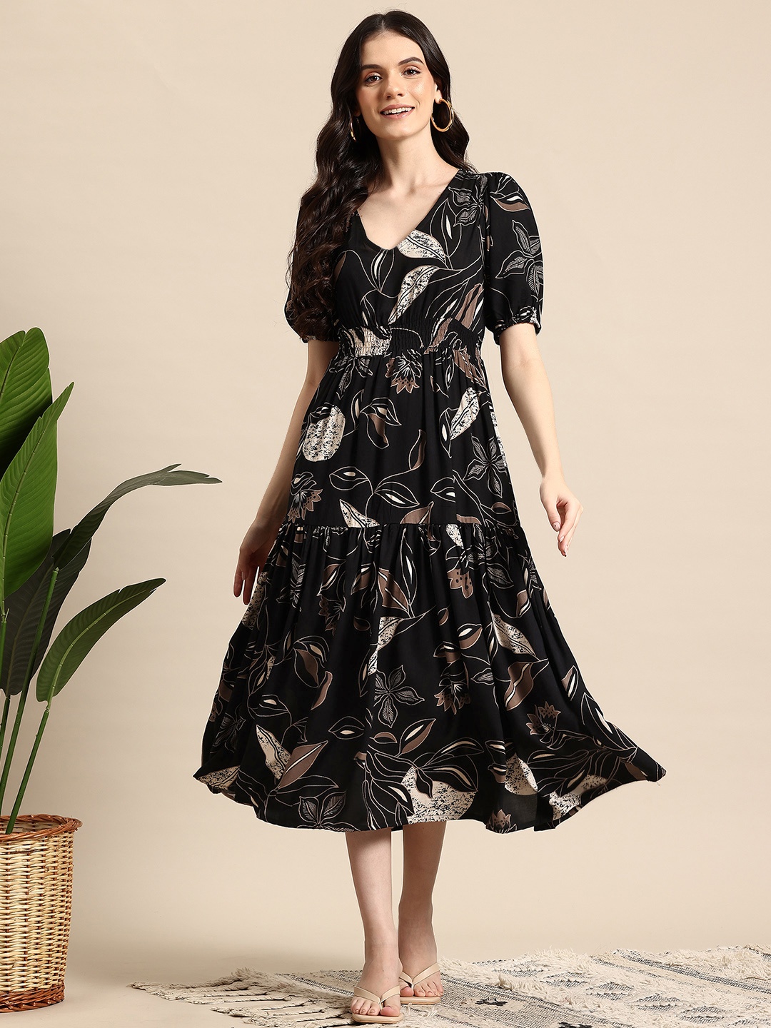 

Mast & Harbour Floral Print A-Line Midi Dress, Black