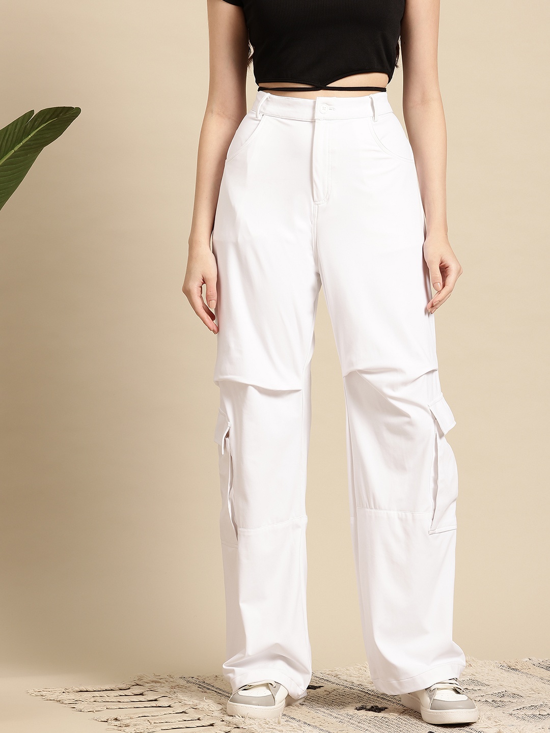 

Mast & Harbour Women Cargo Trousers, White