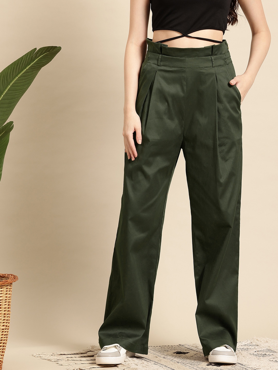 

Mast & Harbour Women High-Rise Pleated Trousers, Olive