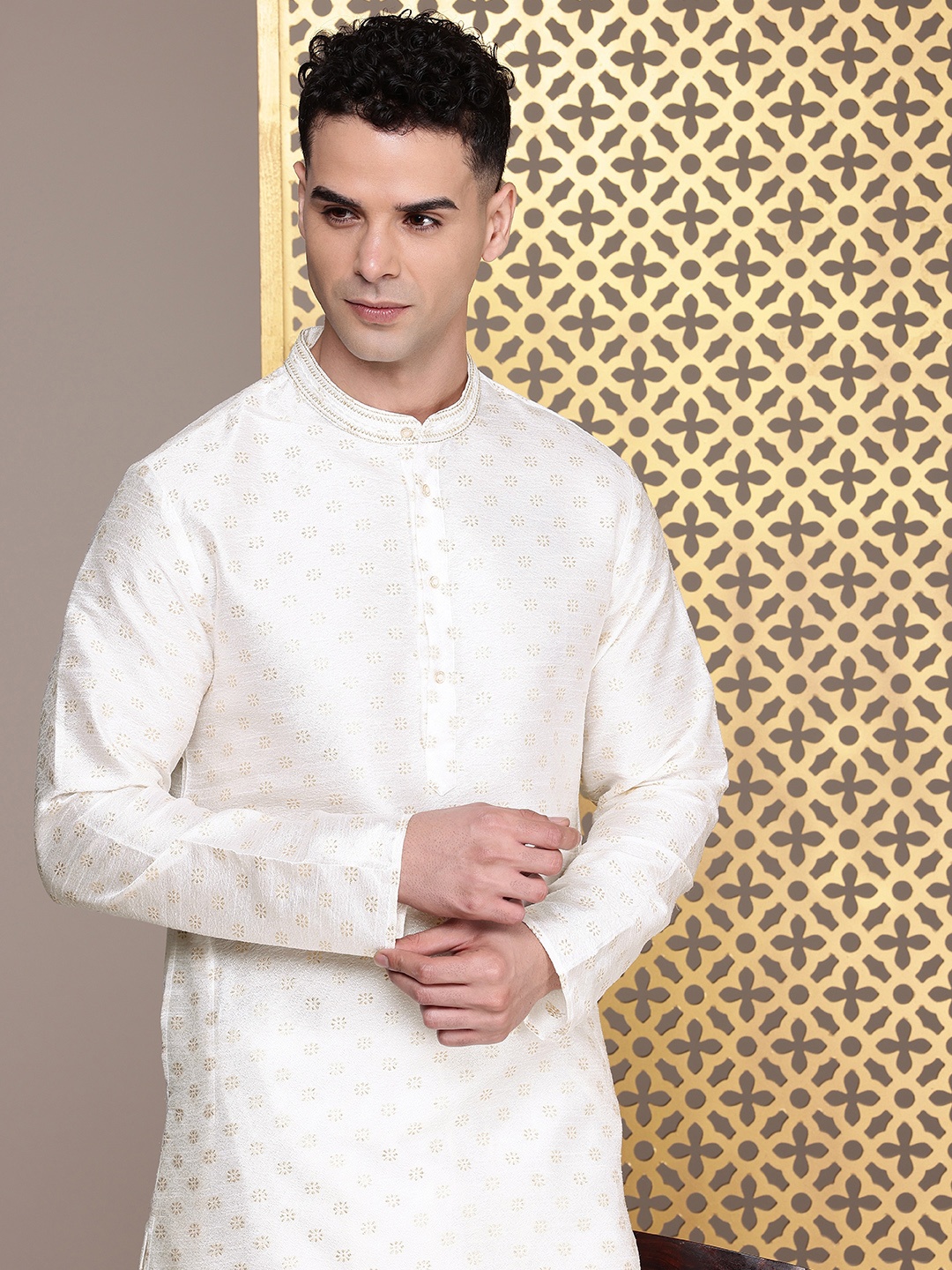 

House of Pataudi Woven Design Regular Jashn Kurta with Churidar, White