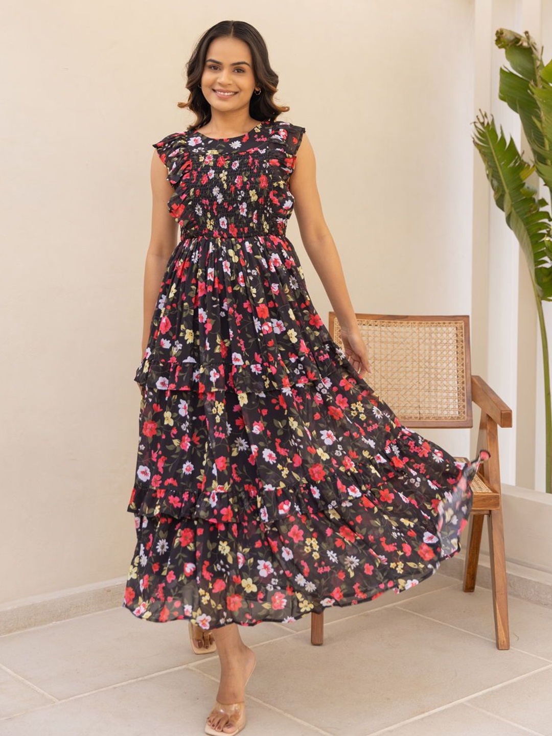 

Polago Clothing Women Floral Print Georgette Fit and Flare Dress, Black