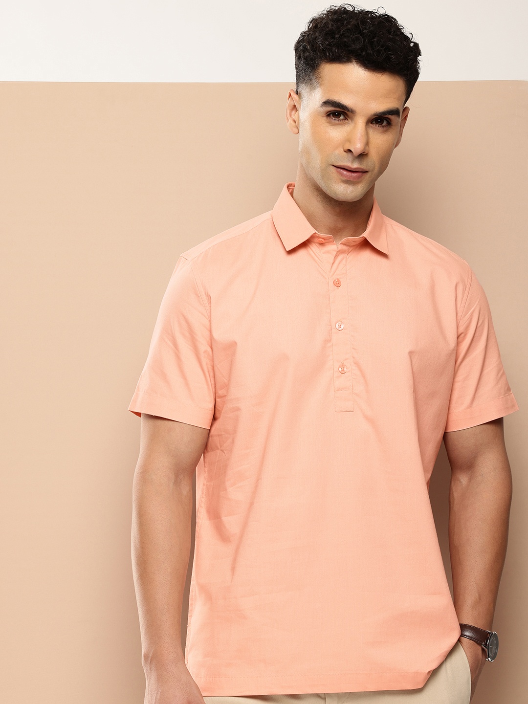 

INVICTUS Men Solid Pure Cotton Slim Fit Casual Shirt, Peach