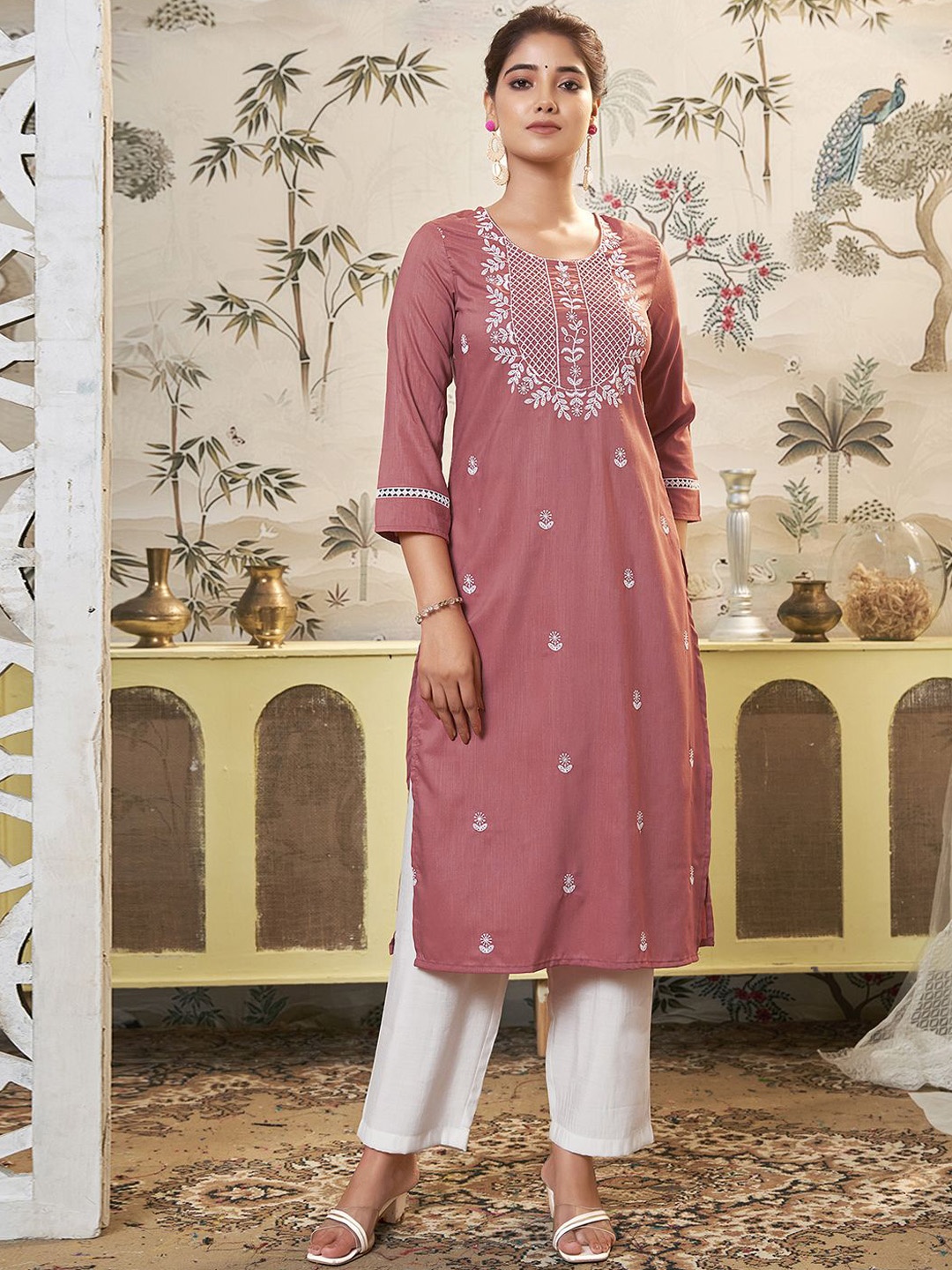 

KALINI Floral Embroidered Round Neck Kurta, Pink