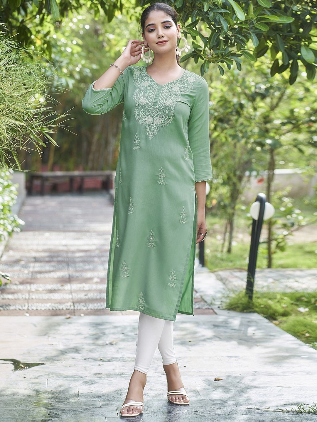 

KALINI Floral Yoke Design Floral Kurta, Green